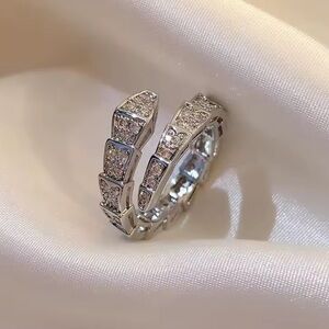 Serpenti Snake Elegant Silver Crystal Band Ring